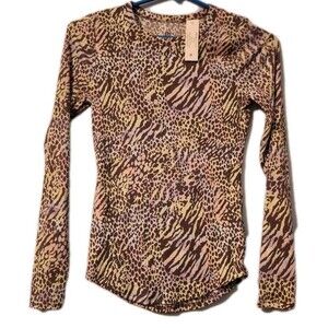 No Boundaries Juniors Crew Neck Rib Tee Animal Print Size XS(1)